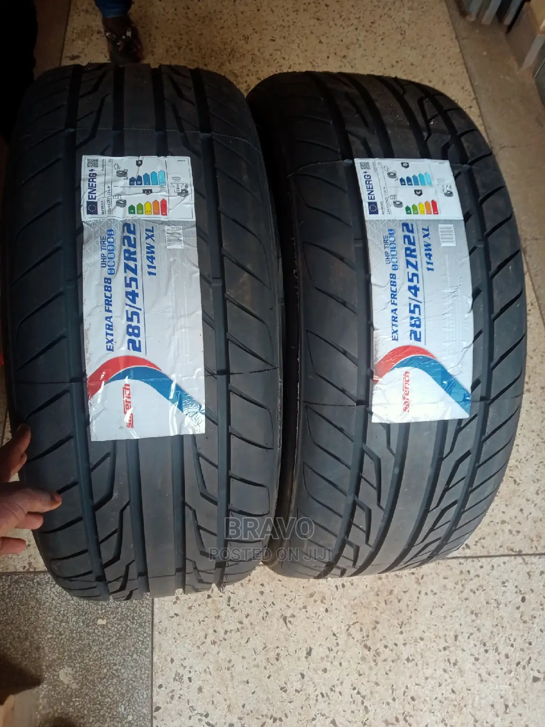 285/45r22 Extra Frc 88