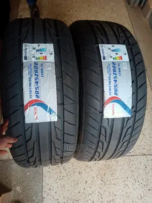 285/45r22 Extra Frc 88
