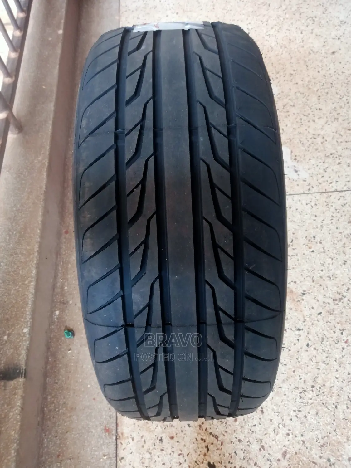 285/45r22 for Benz