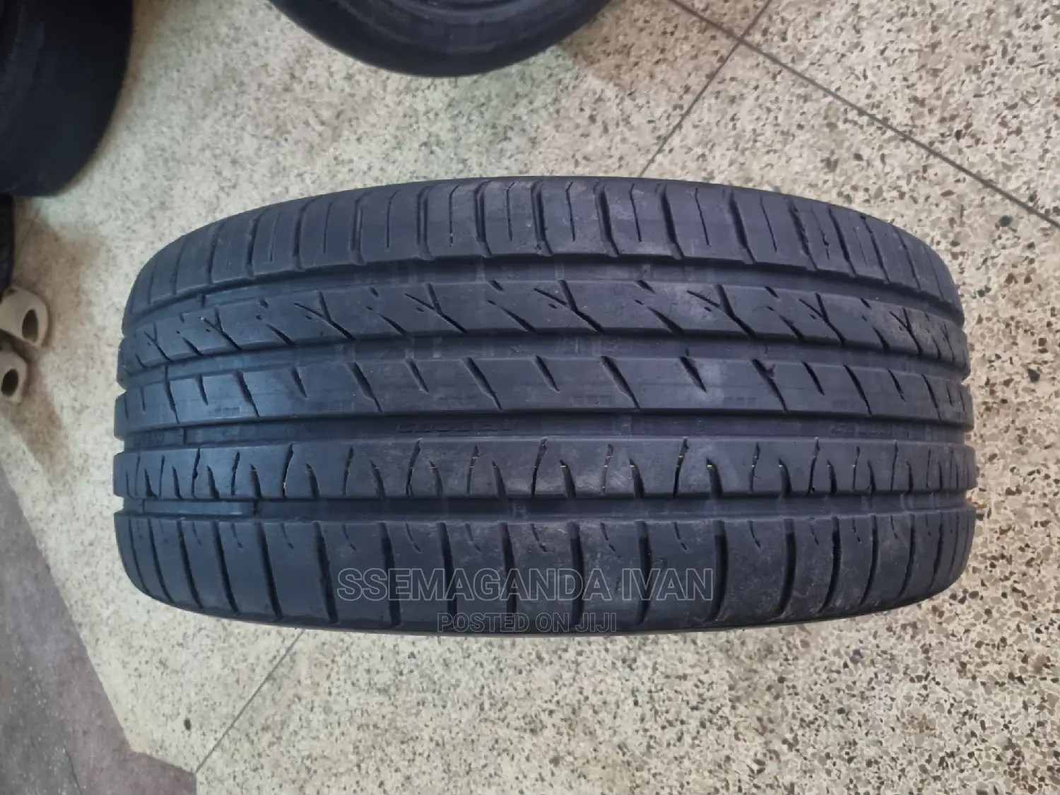275/45r20 Second Tyres in Good Condition