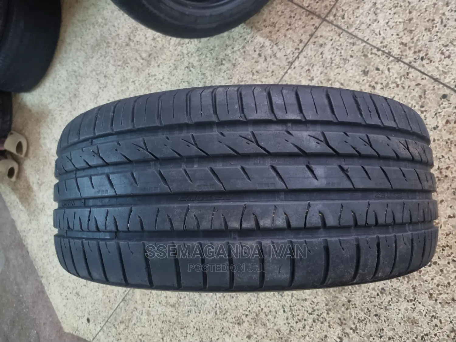 275/45r20 Second Tyres in Good Condition