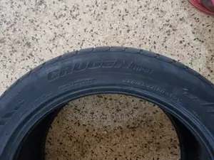 275/45r20 Second Tyres in Good Condition