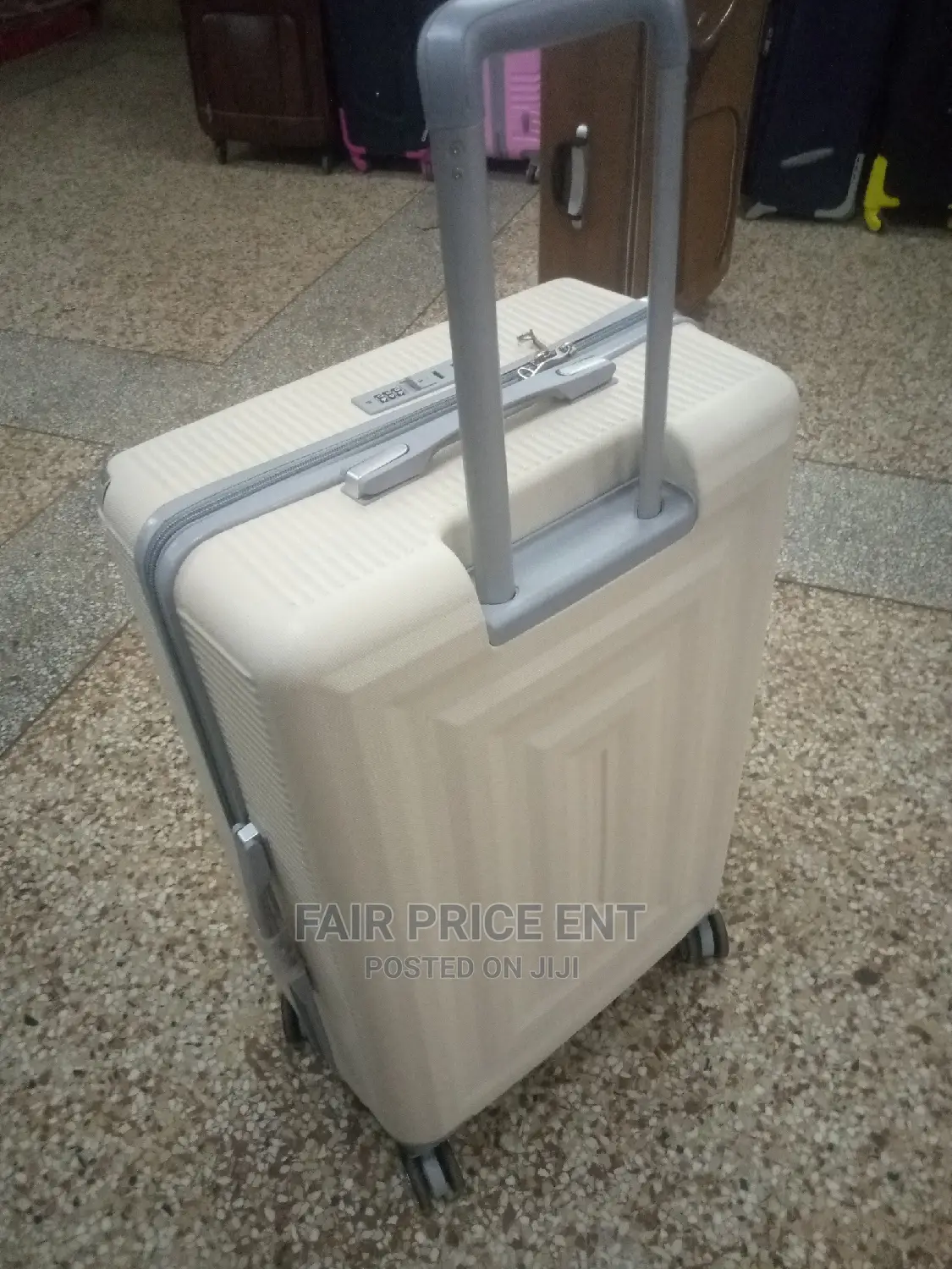 Executive Plastic Suitcase Extra Large ( Cream)