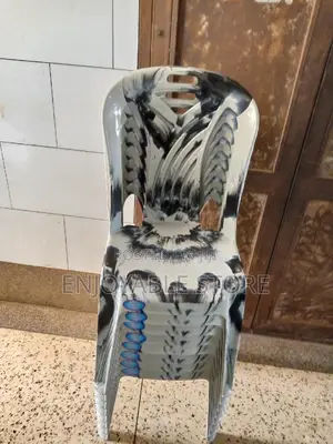 Plastic Chairs Plastic Chairs
