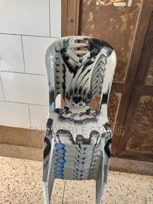 Plastic Chairs Plastic Chairs