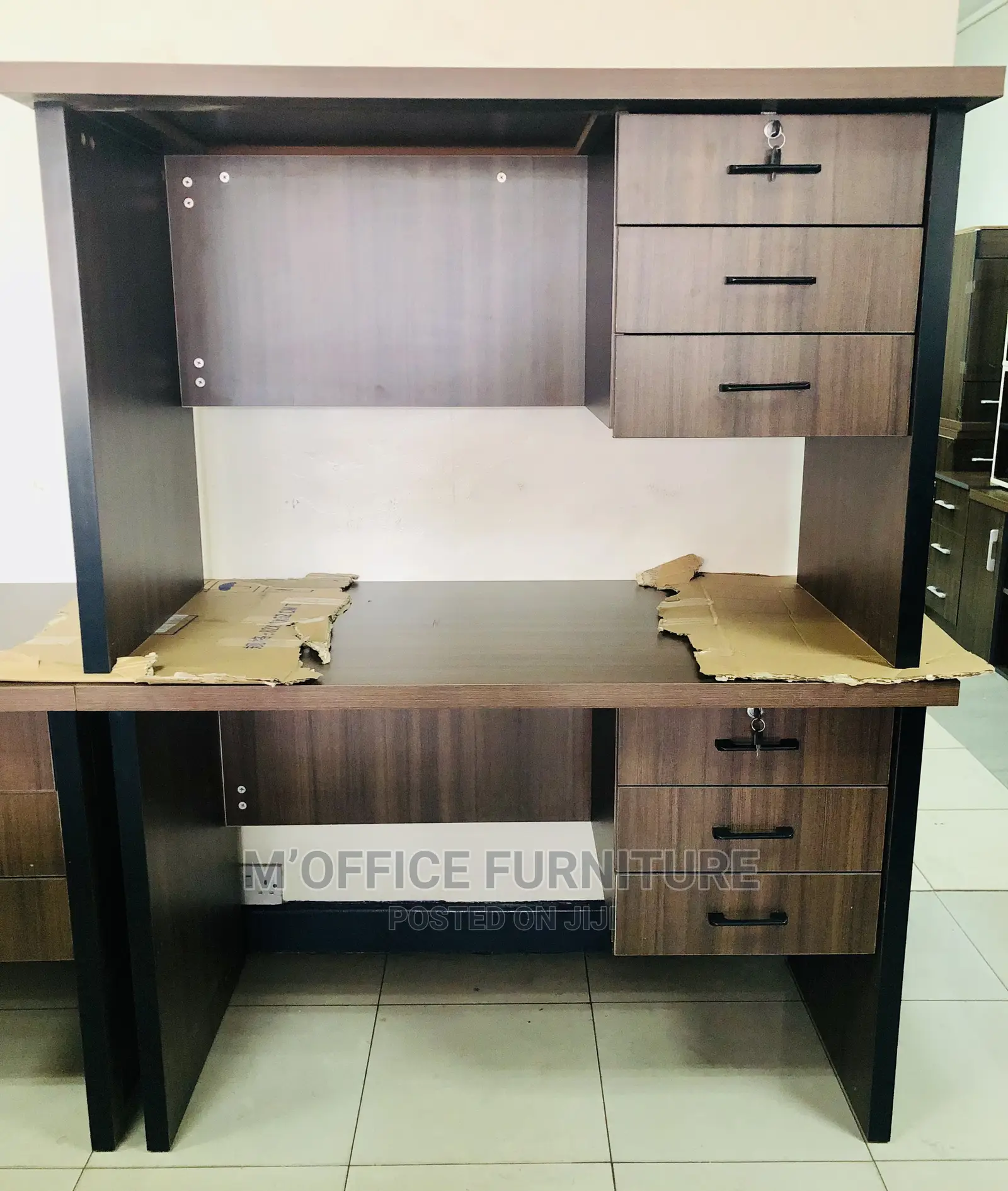 Office Desks/ Tables (Imported)