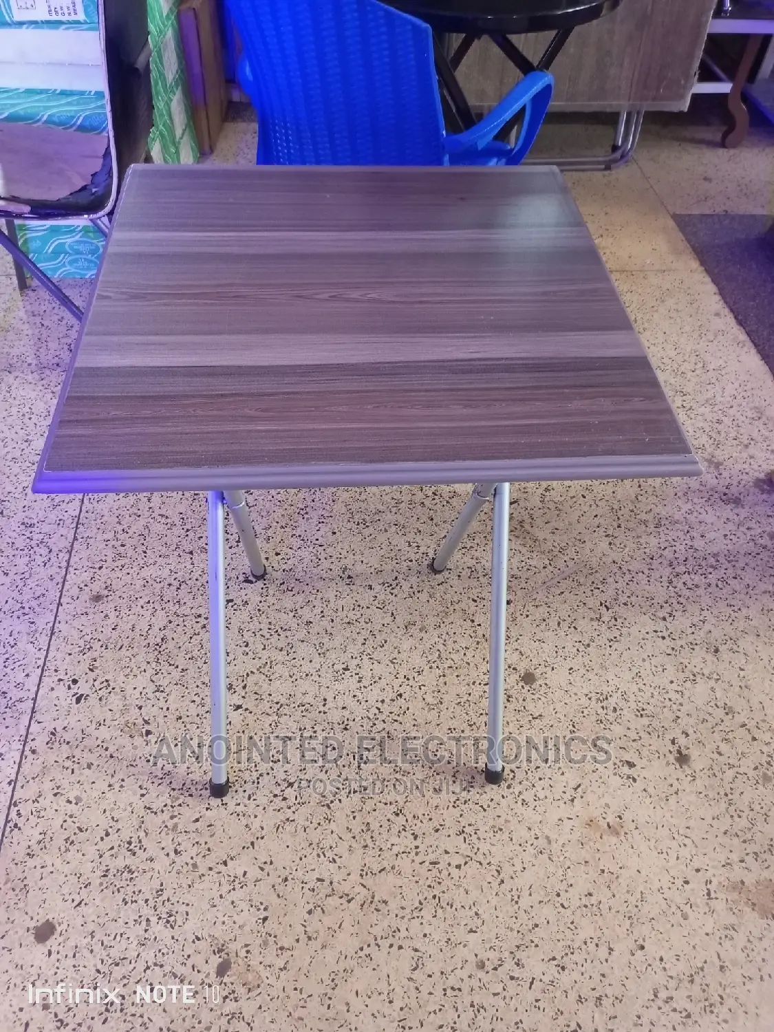 Foldable Reading Table