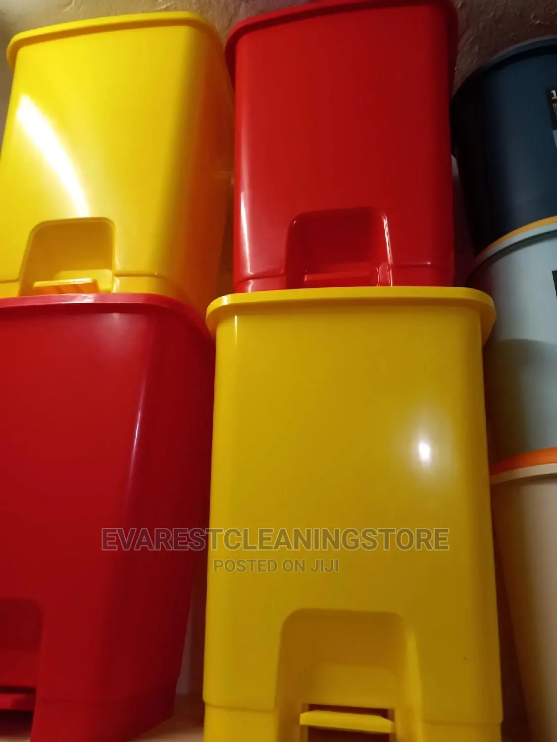 Pedal Dust Bin 20ltrs