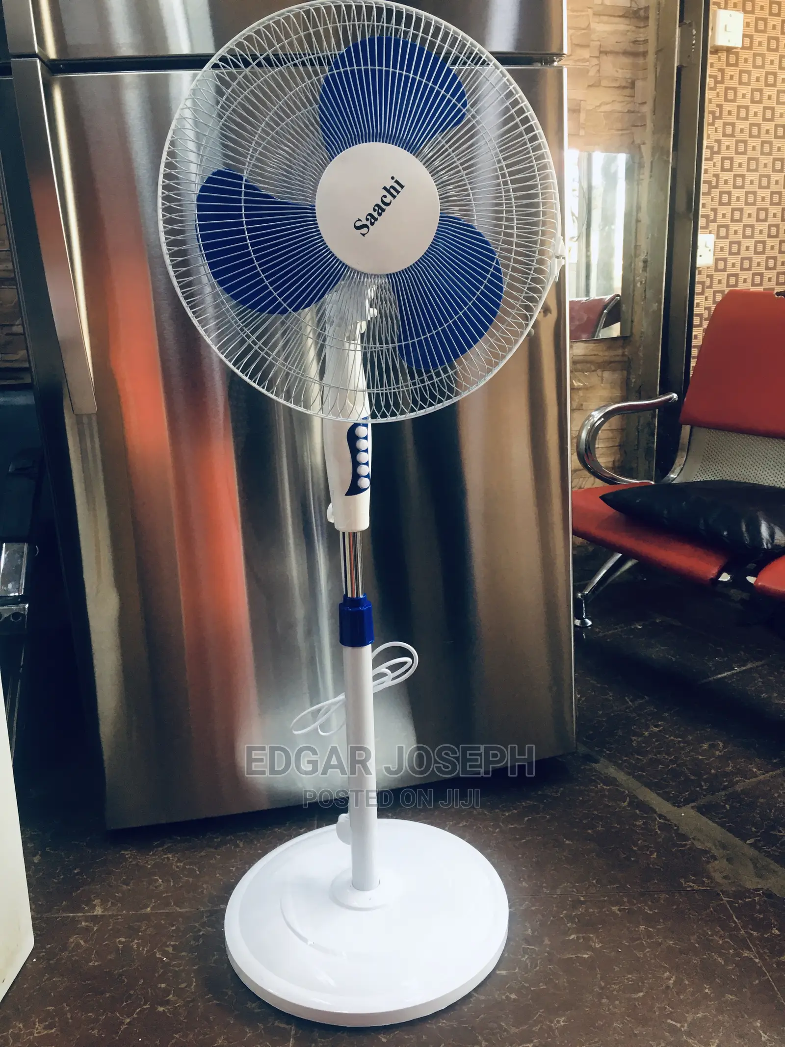 Saachi Fan Brand New