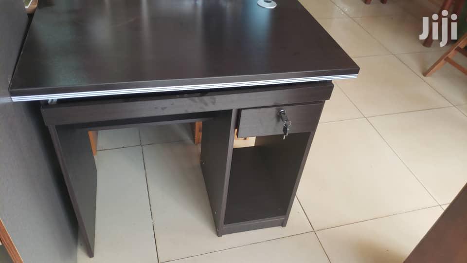 Simple Office Table 0.8cm