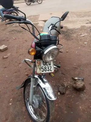 Bajaj Boxer 2015 Orange