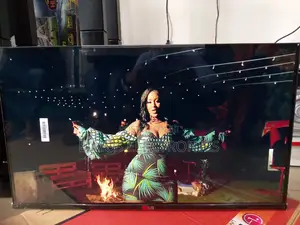 A 32" LED LG Free to Air TV