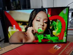 A 32" Lg Tv Digital