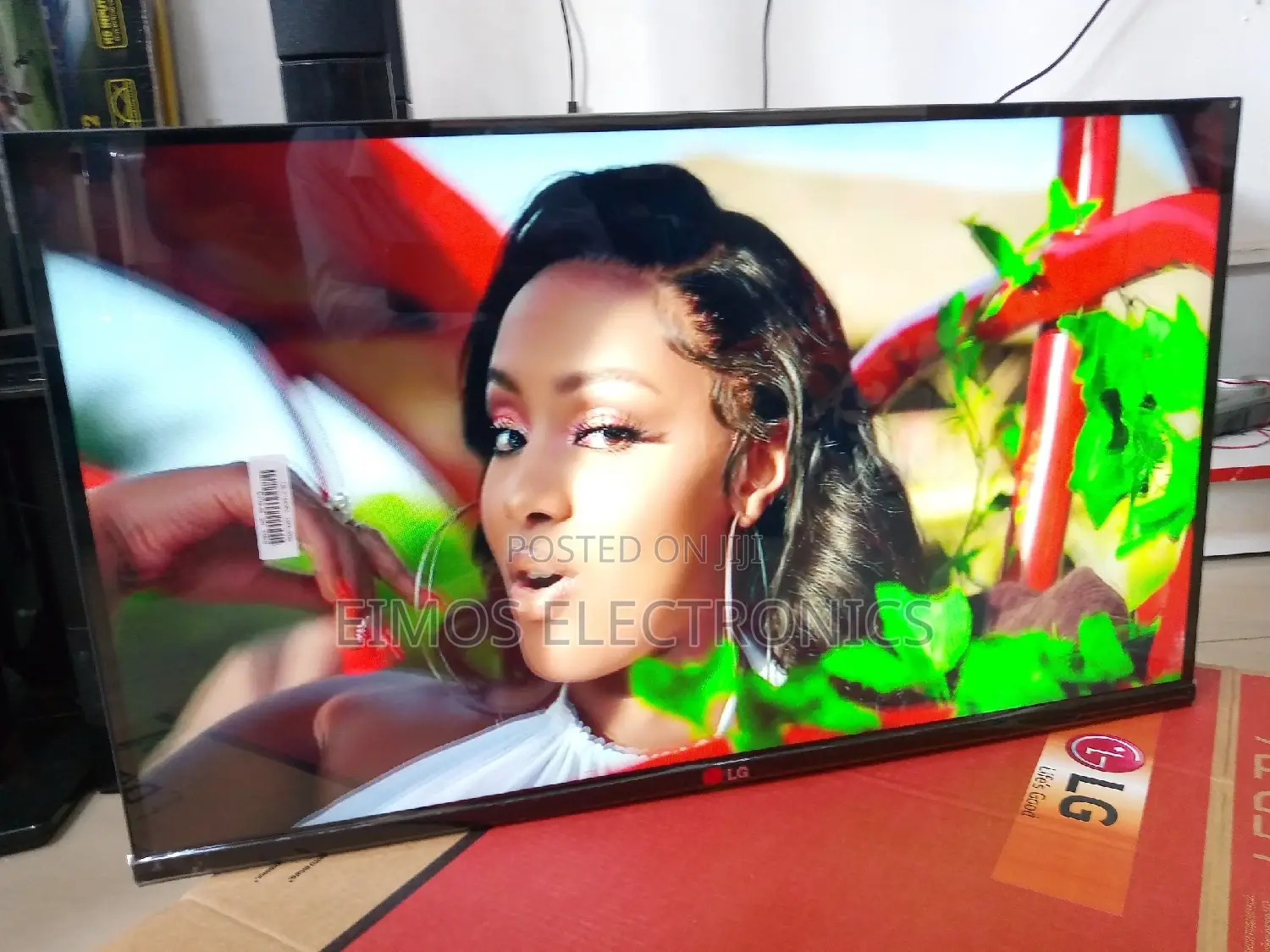 Brand New 32" LED LG Digital