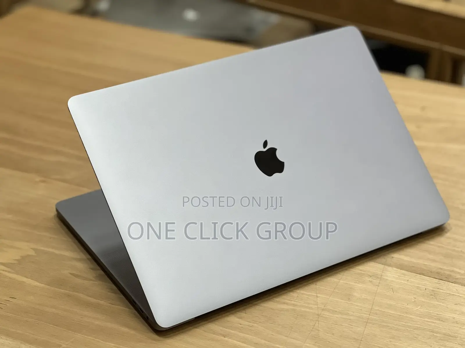 New Laptop Apple MacBook Pro 2019 16GB Intel Core I9 SSHD (Hybrid) 1T
