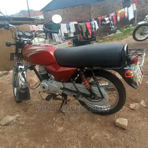 New Bajaj Boxer 2020 Pink