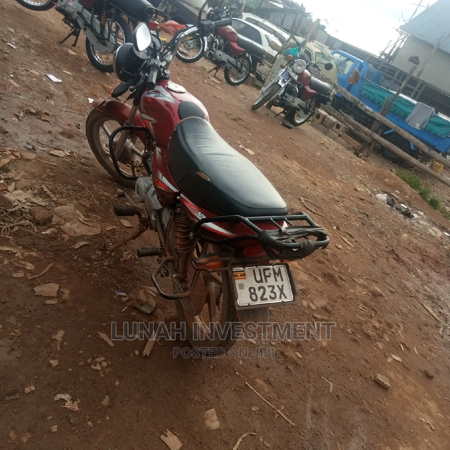 New Bajaj Boxer 125 2022 Red