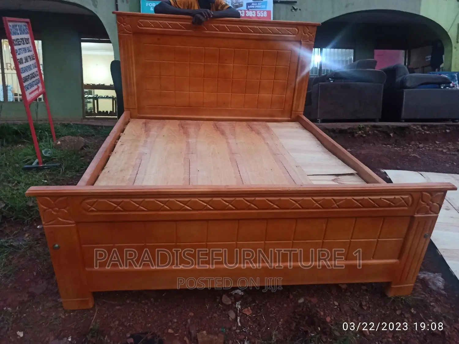 Bed on Sale 5*6ft