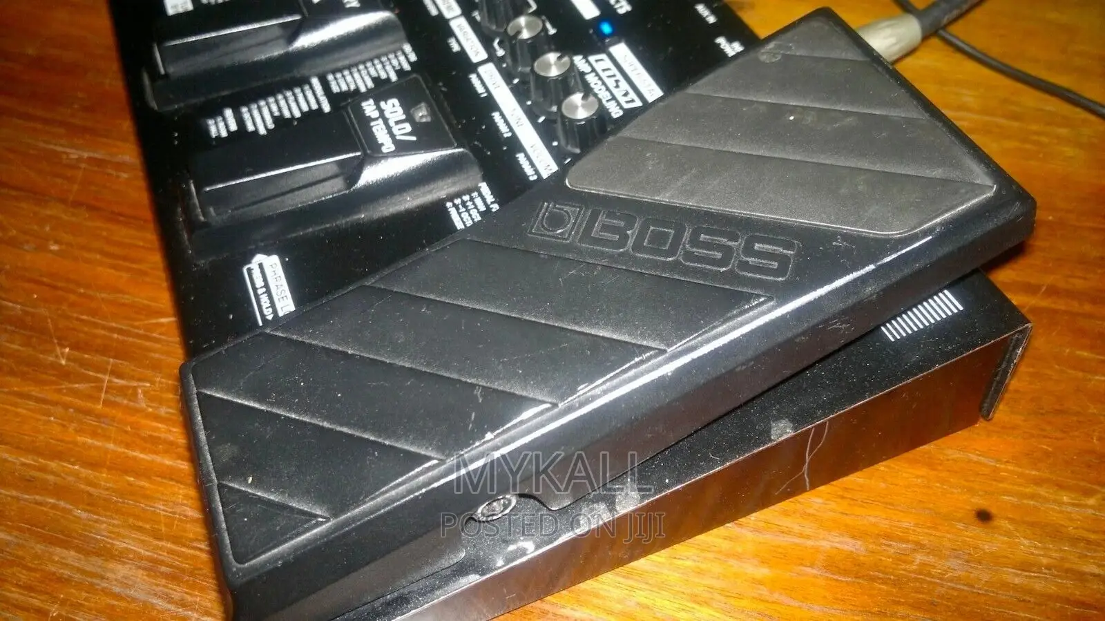 Boss Me-25 Guitar Multi Effects Processor Fx Pedal Looper