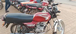 New Bajaj Boxer 2021 Green