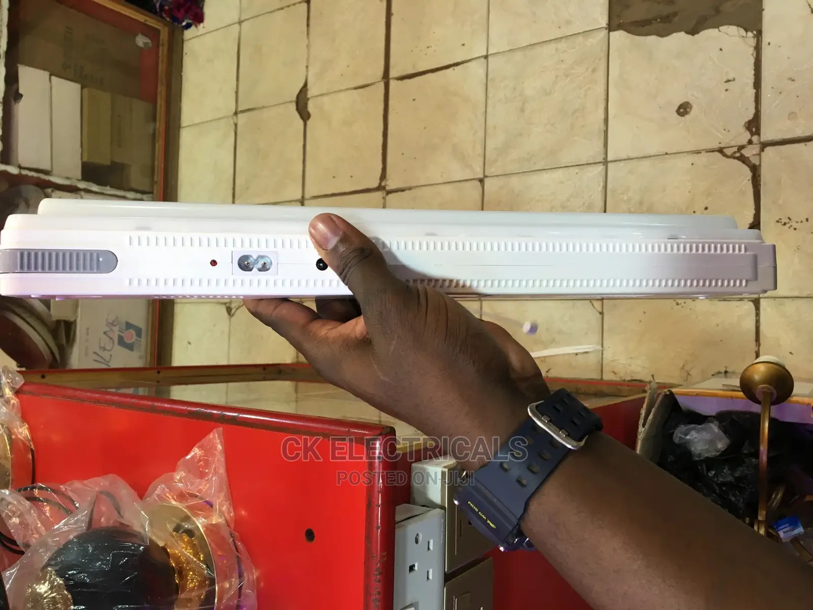 Rechargeable or Emergency Backup Bulbs/Lamps