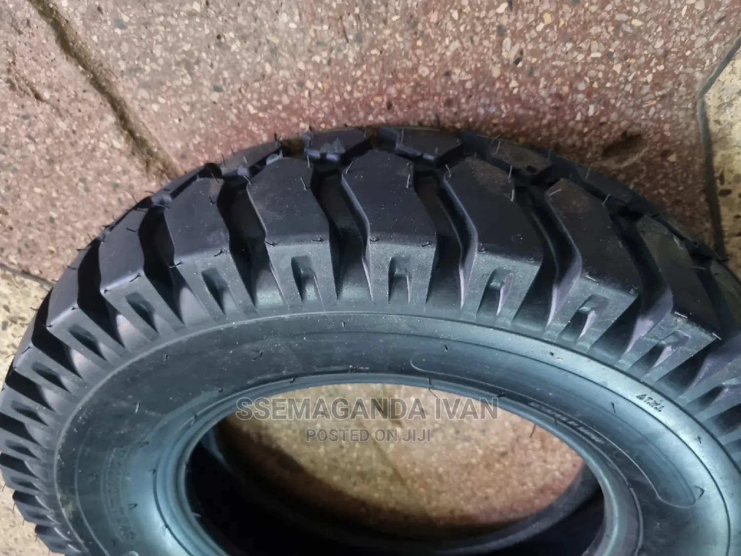 500r12 Grip Tyres