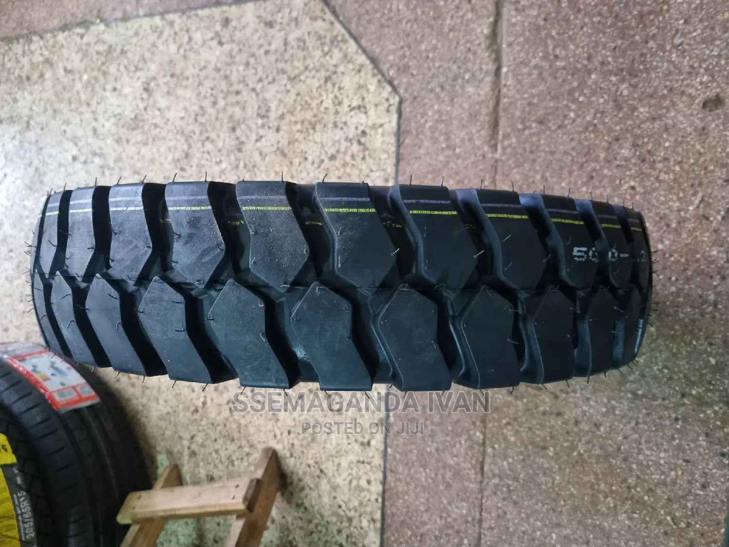 500r12 Grip Tyres