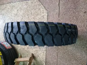 500r12 Grip Tyres