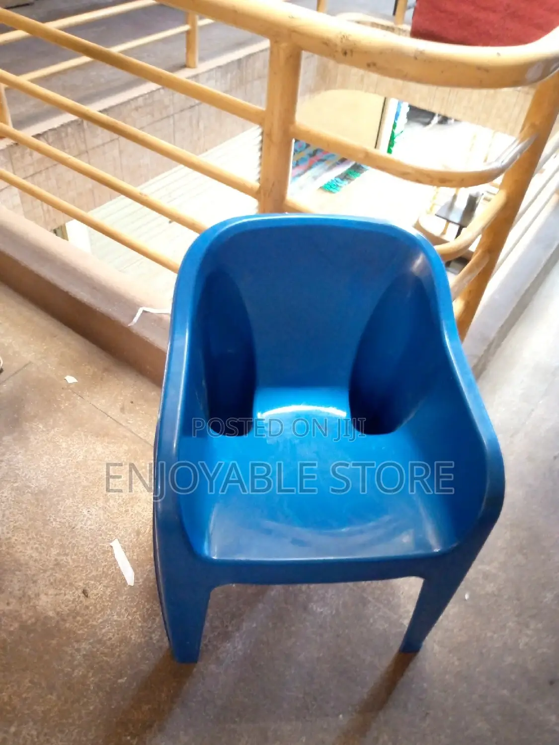 Plastic Chairs(Sofa)
