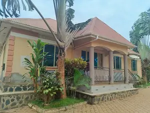 Furnished 3bdrm House in Kira for Sale