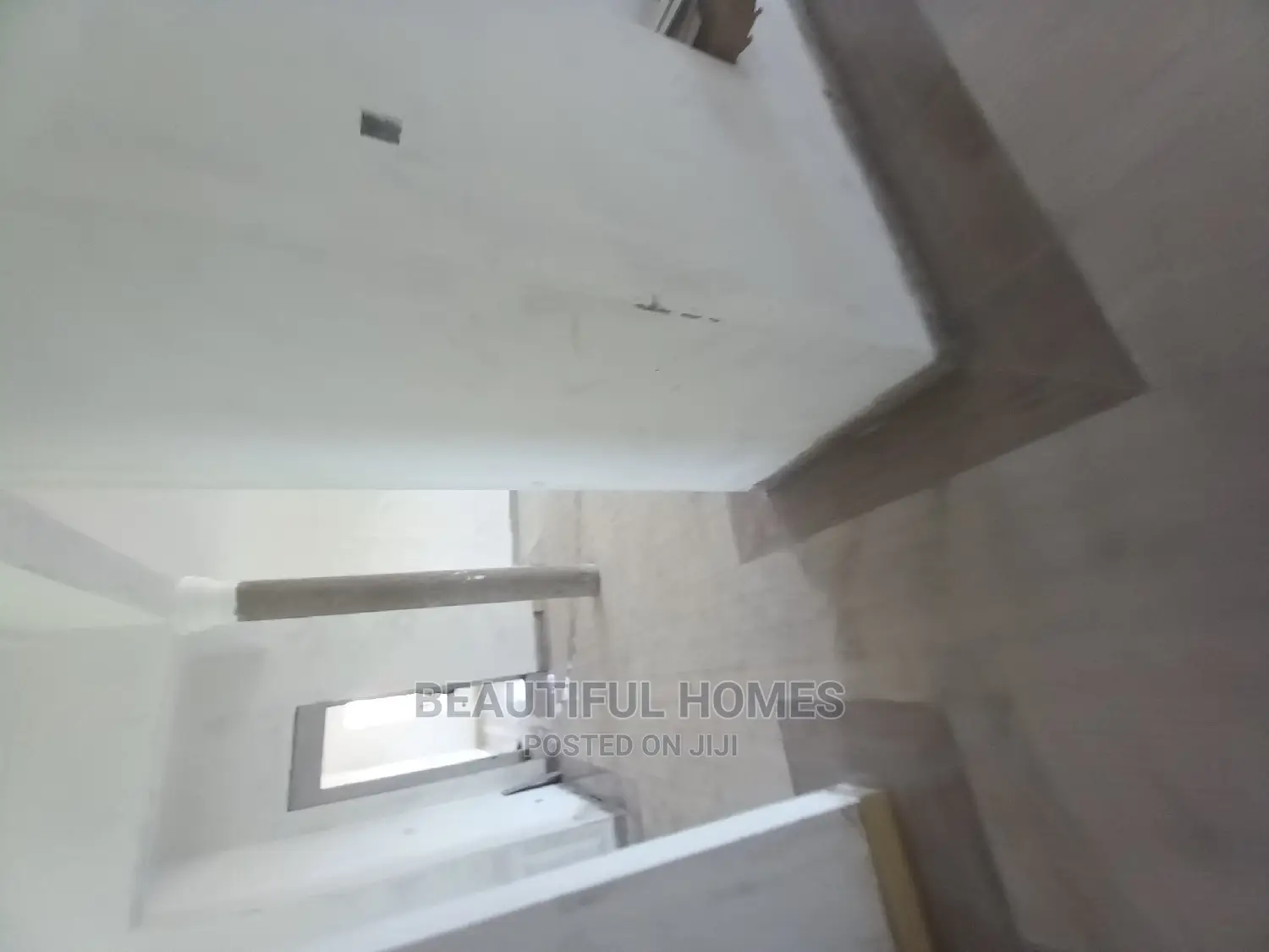 Furnished 6bdrm Mansion in Kigo, Central Division for Sale