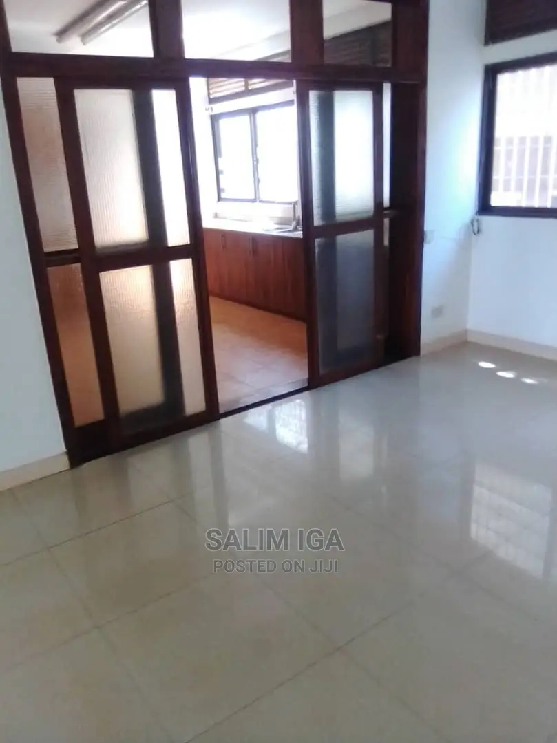 5bdrm Duplex in Kololo Property, Central Division for Rent