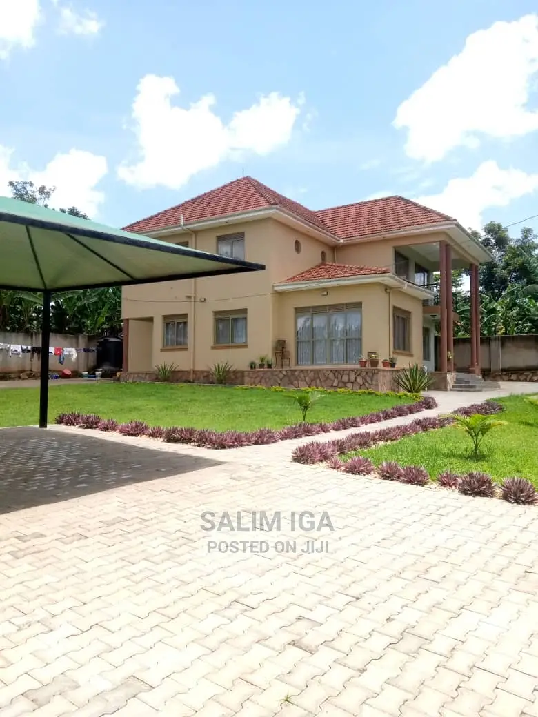 5bdrm Duplex in Kololo Property, Central Division for Rent