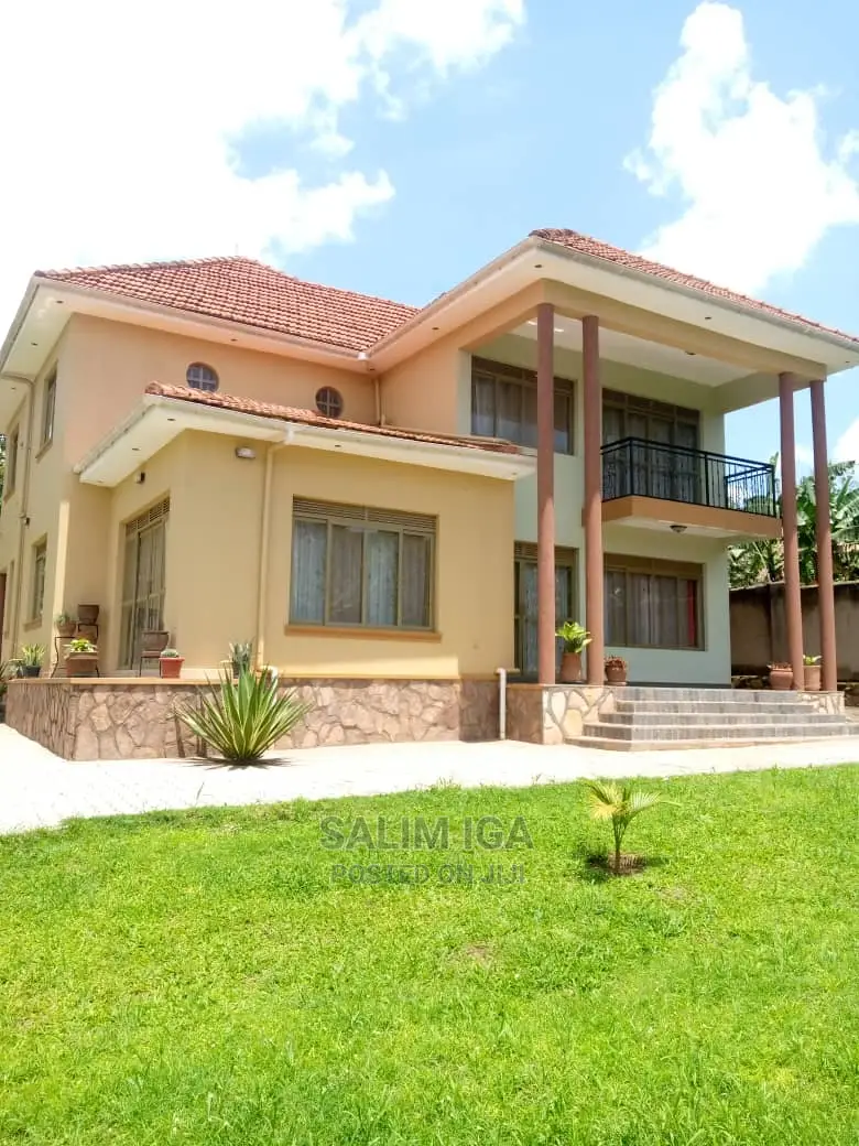5bdrm Duplex in Kololo Property, Central Division for Rent