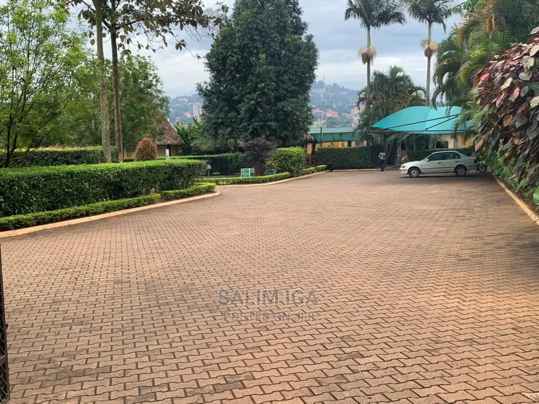 10bdrm Mansion in Kololo Property, Central Division for Rent