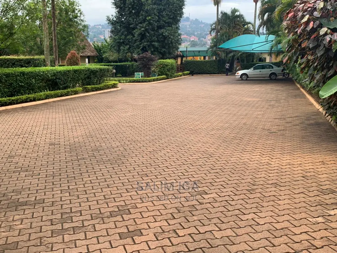 10bdrm Mansion in Kololo Property, Central Division for Rent