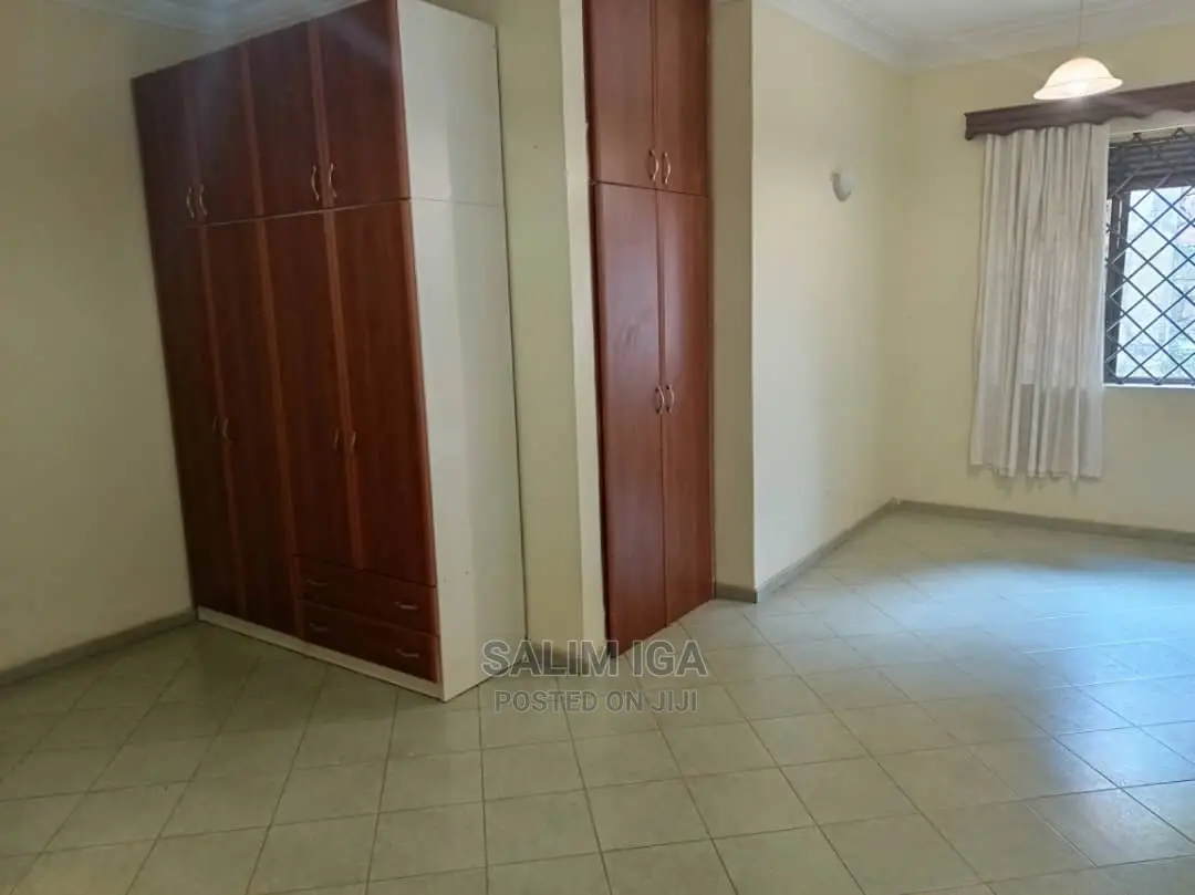 4bdrm Duplex in Kololo Property, Central Division for Rent