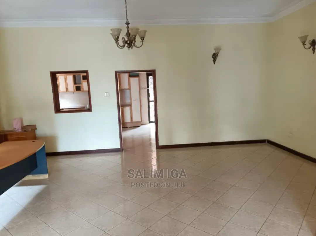 4bdrm Duplex in Kololo Property, Central Division for Rent