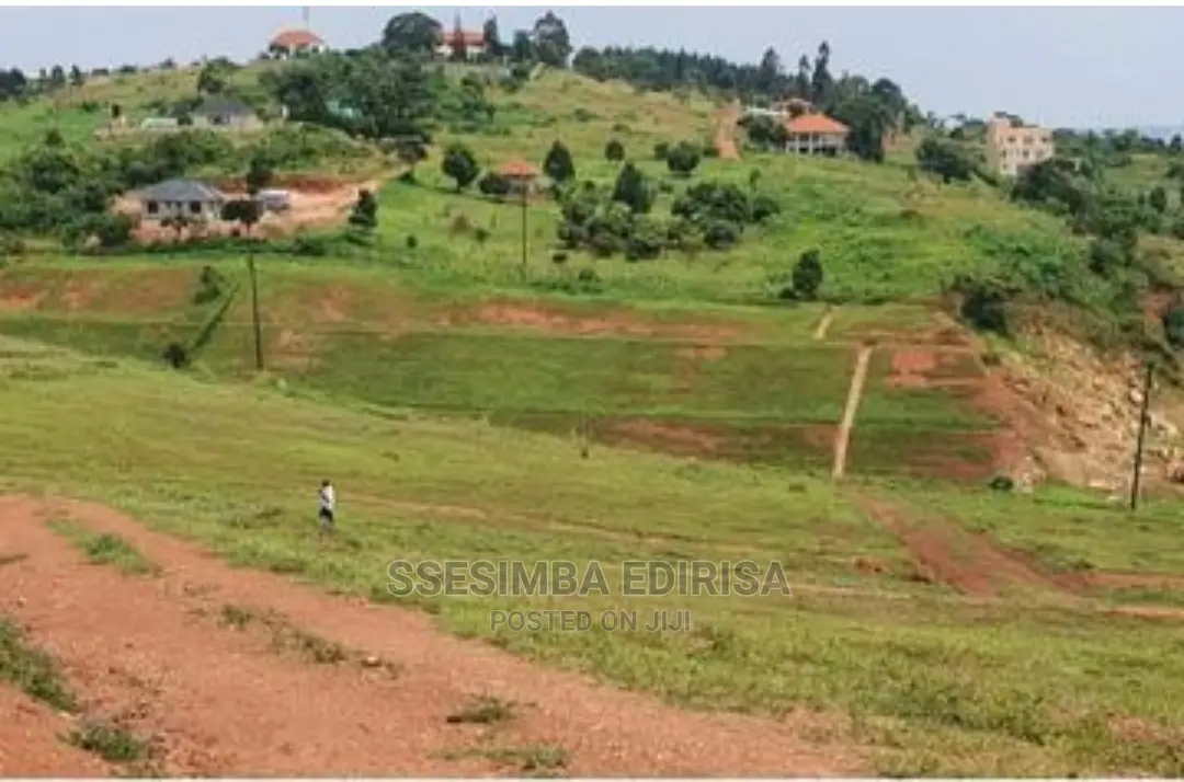 50*100 Plots in Ssisa Akright Estate