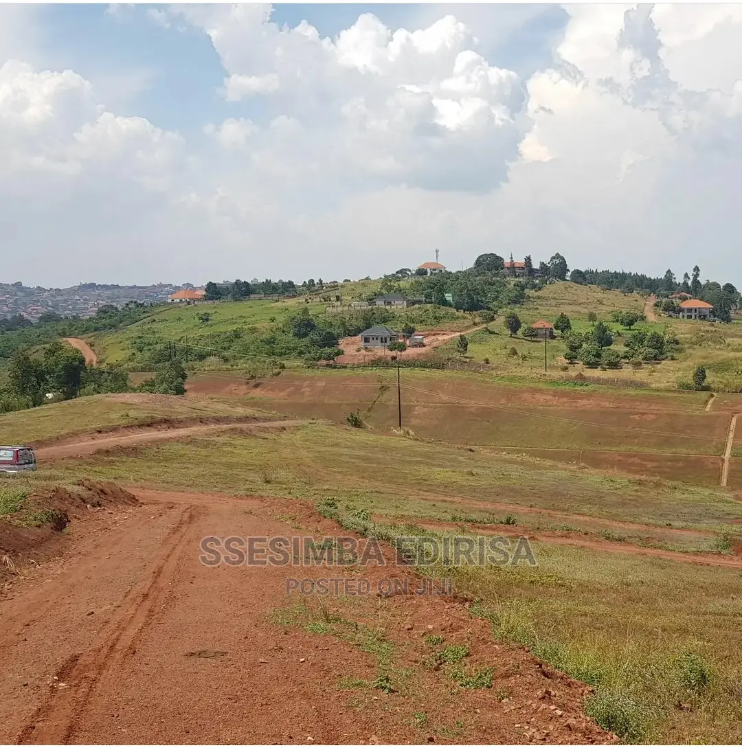 50*100 Plots in Ssisa Akright Estate