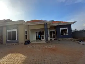 Furnished 4bdrm House in Kira Tarmacked for Sale