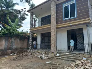 Furnished 4bdrm Mansion in Kansanga Tarmacked, Makindye for Sale