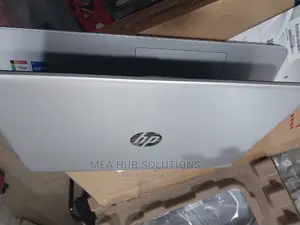 New Laptop HP 15-F272wm 8GB Intel Core I5 SSD 512GB