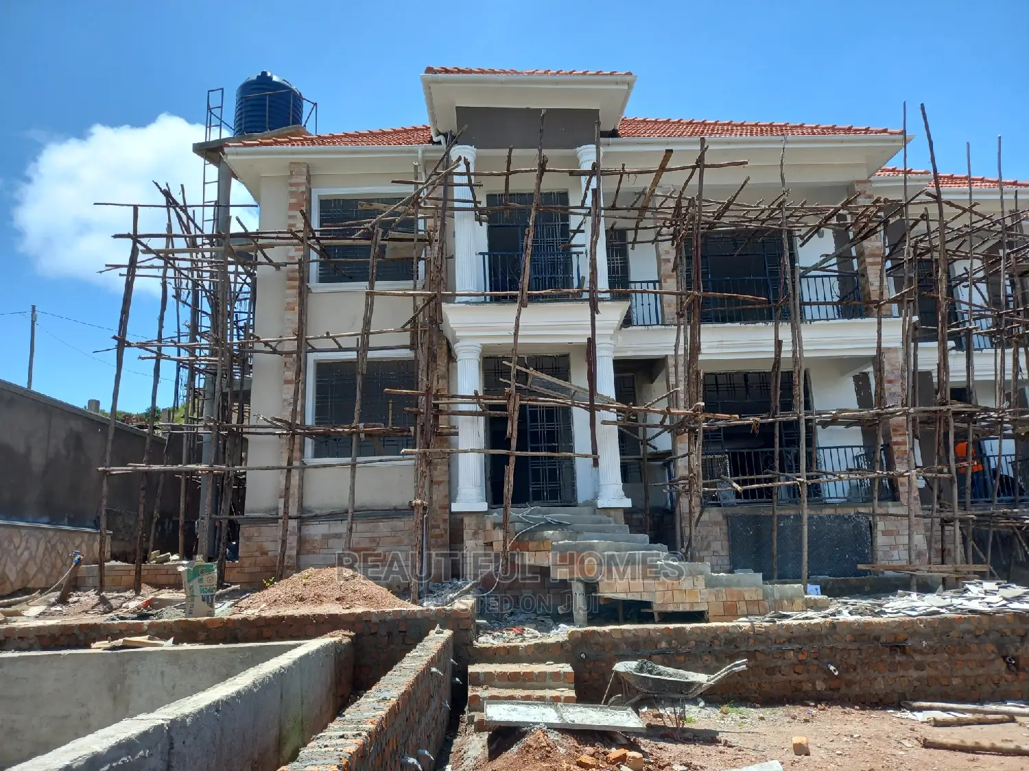 Furnished 7bdrm Duplex in Kigo, Makindye for Sale