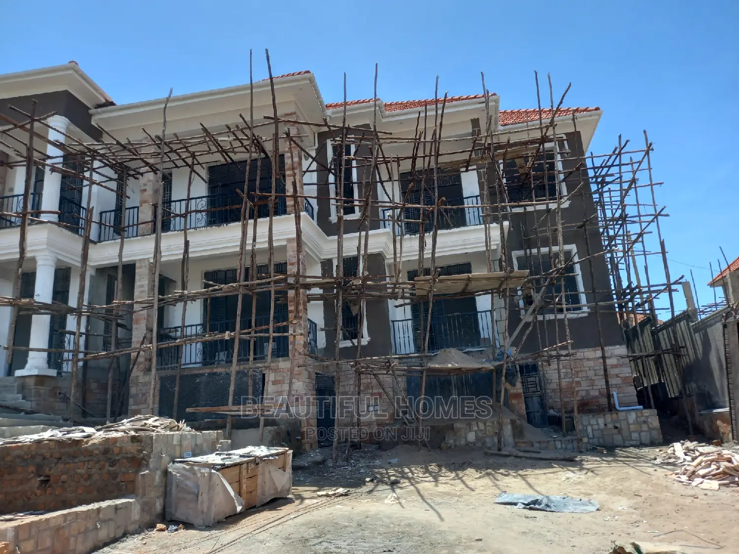 Furnished 7bdrm Mansion in Kigo Rich, Makindye for Sale