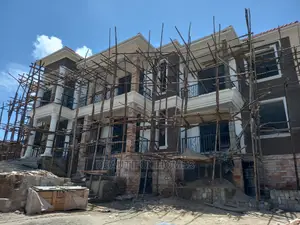 Furnished 7bdrm Mansion in Kigo Lake View, Makindye for Sale