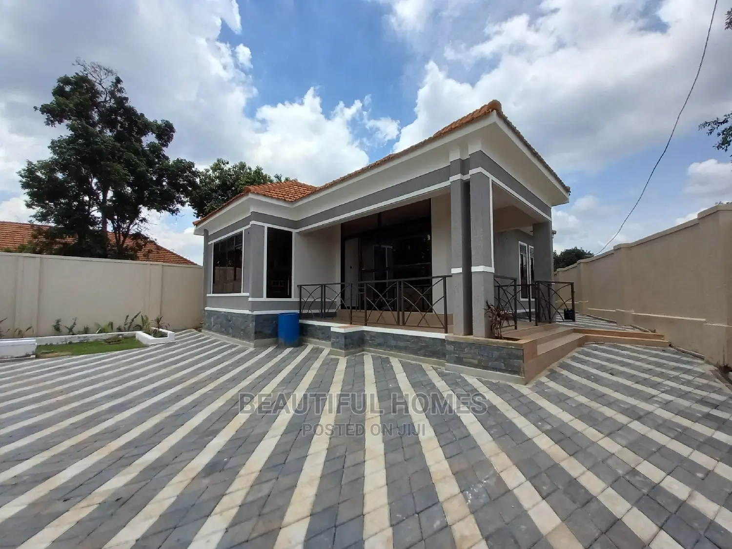 Furnished 4bdrm House in Kisaasi, Central Division for Sale