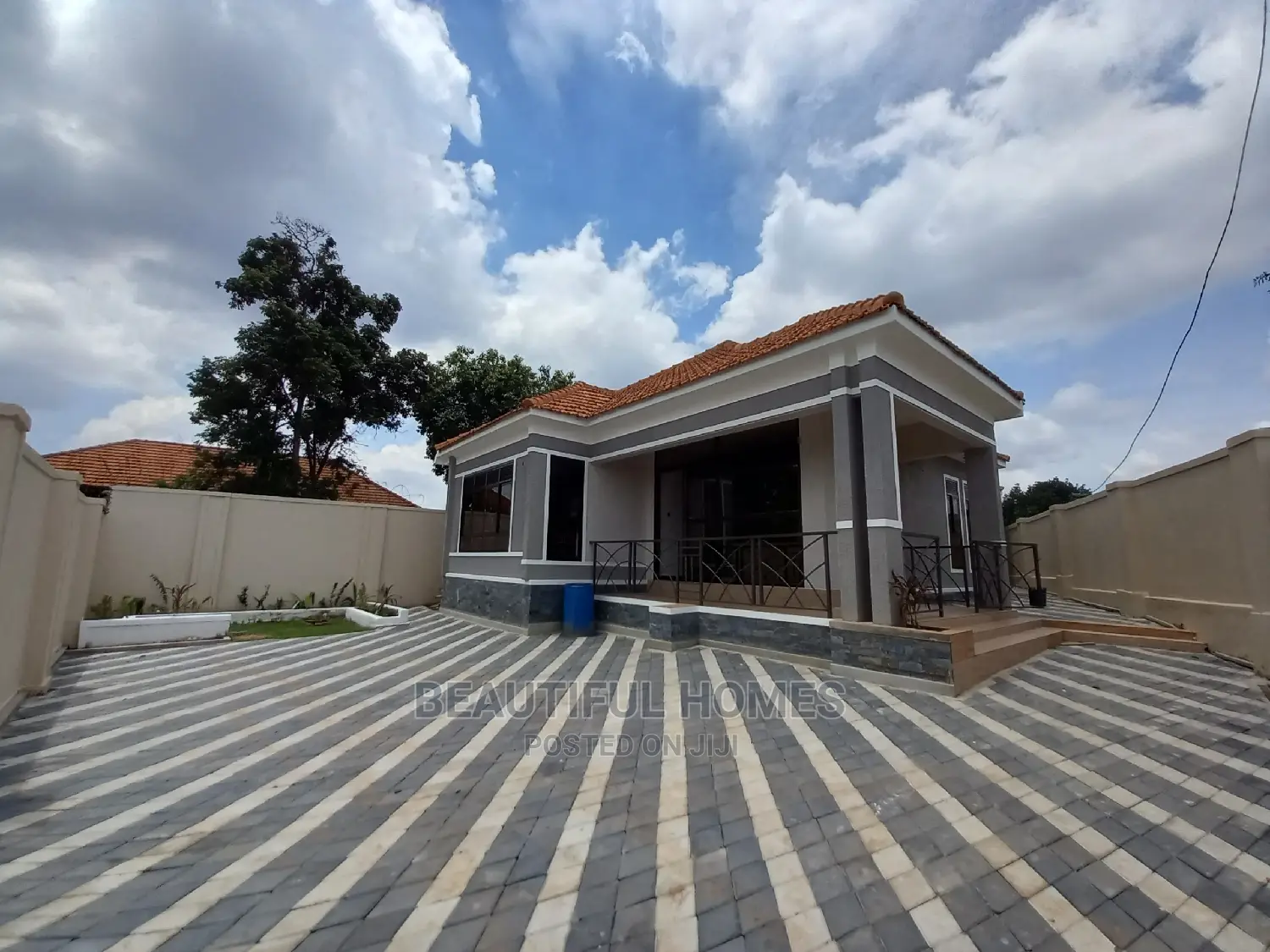 Furnished 4bdrm House in Kisaasi, Central Division for Sale
