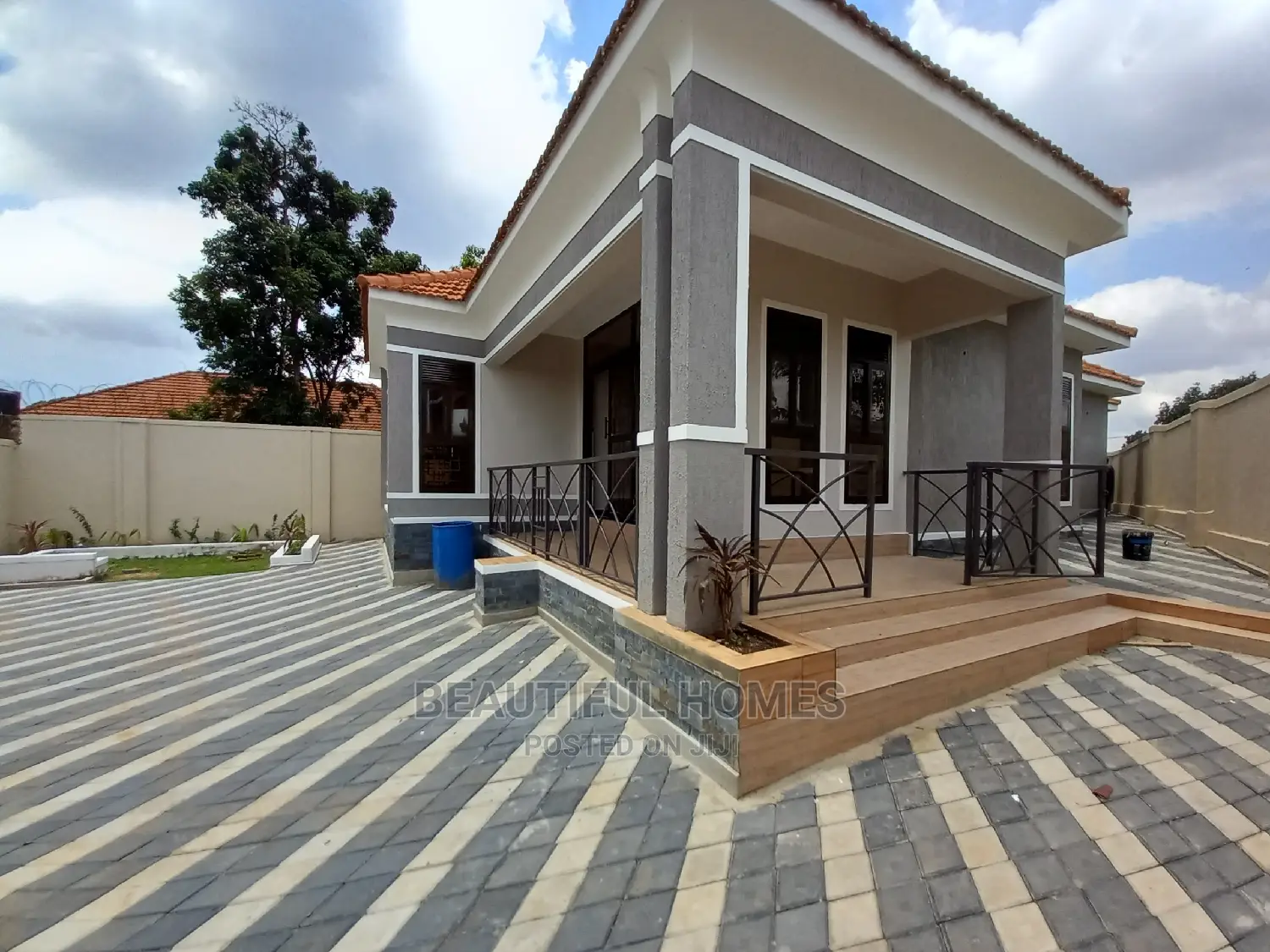Furnished 4bdrm Bungalow in Kisaasi Corporate, Central Division