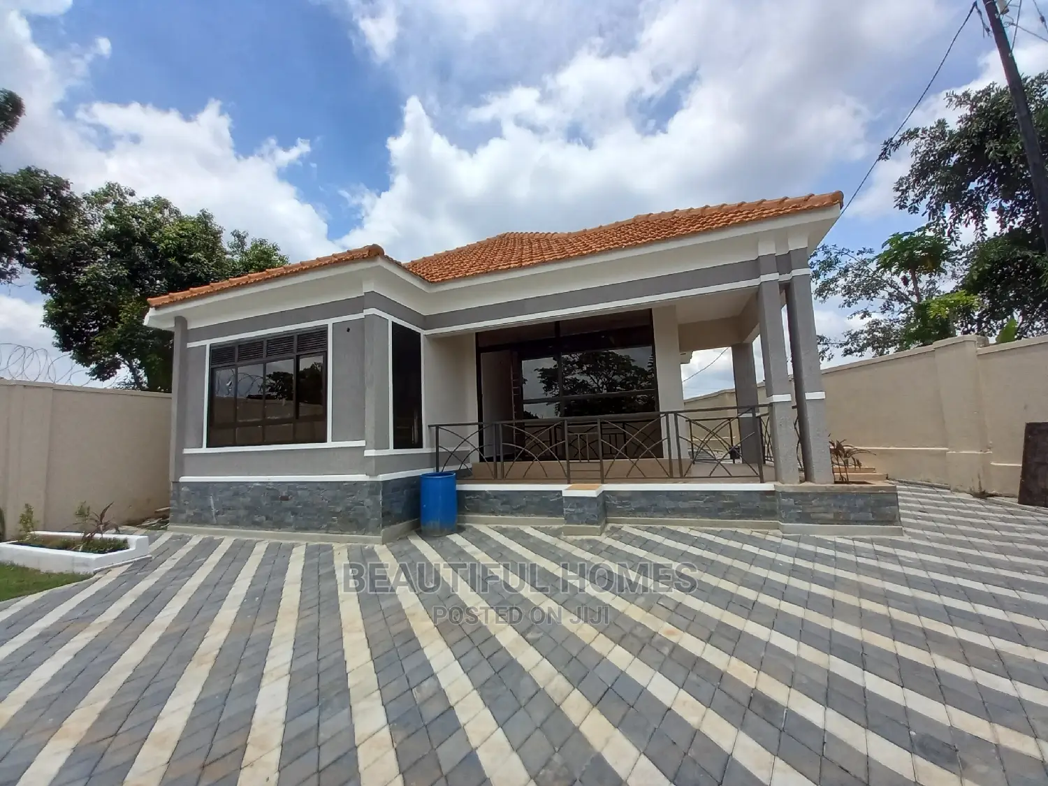 Furnished 4bdrm Bungalow in Kisaasi Corporate, Central Division